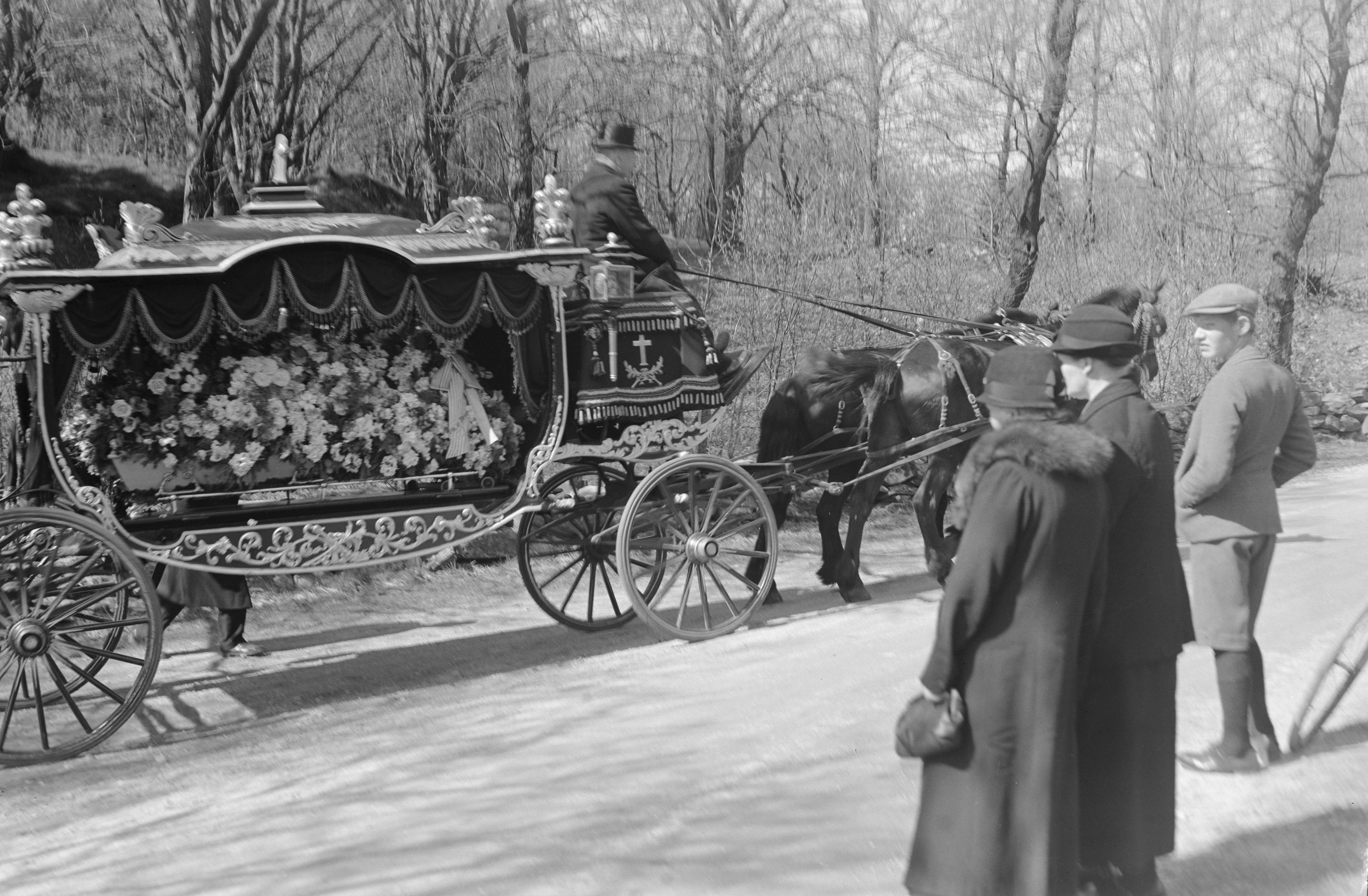 Gravferd fra Fagerås Gård den 3. Mai 1934.
