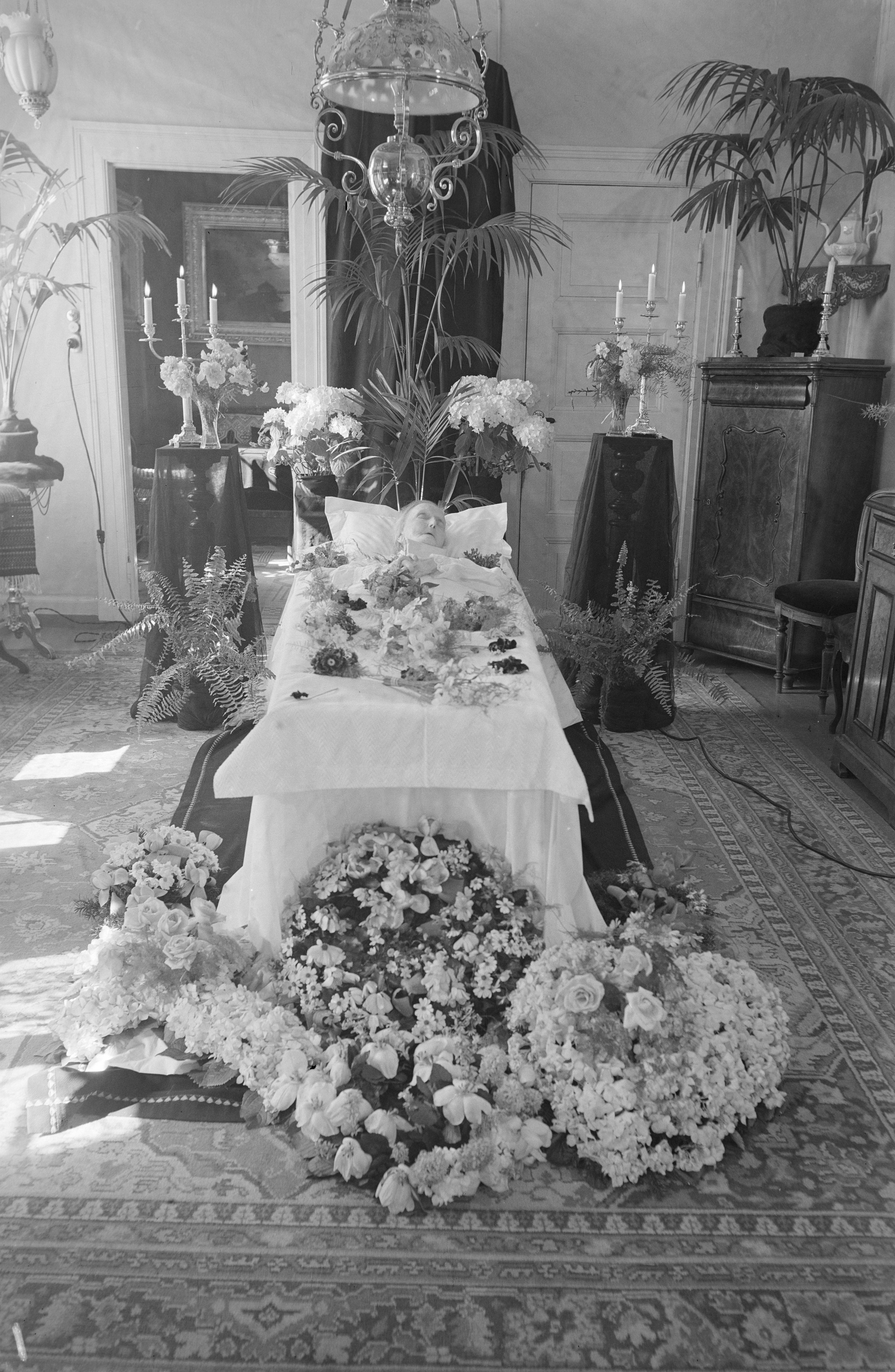 Likskue på Fagerås Gård den 3. Mai 1934.